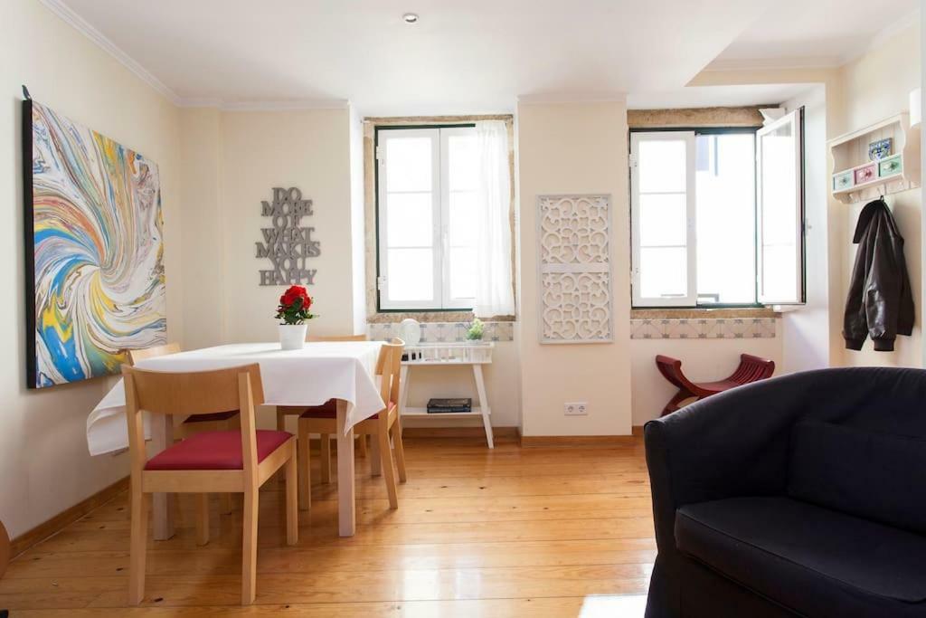 My Fair Lisbon - Santos Duplex Apartment Екстер'єр фото
